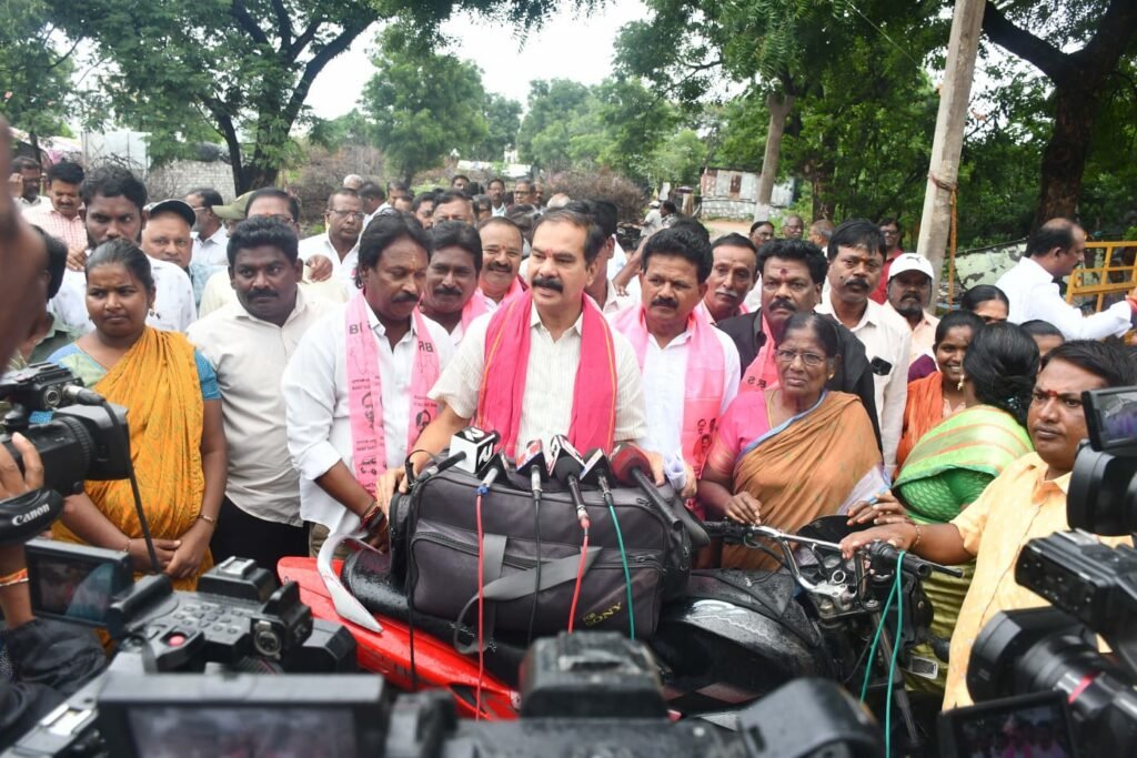 వైఎస్సార్ న‌గ‌ర్‌లో పేదల భూమిని లాక్కునే కుట్ర!