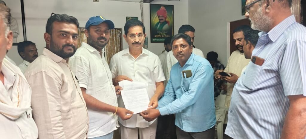 మ‌హ‌బూబాబాద్ స‌బ్‌డివిజ‌న్‌ను ట్రాన్స్‌కో వరంగల్ సర్కిల్‌లోనే కొనసాగించాలి