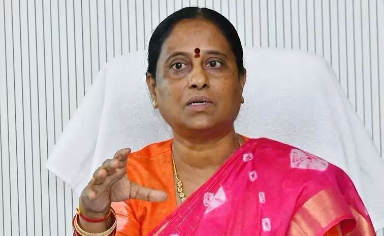 మంత్రి కొండా సురేఖ రాజీనామాకు అధిష్ఠానం ఆదేశాలు?