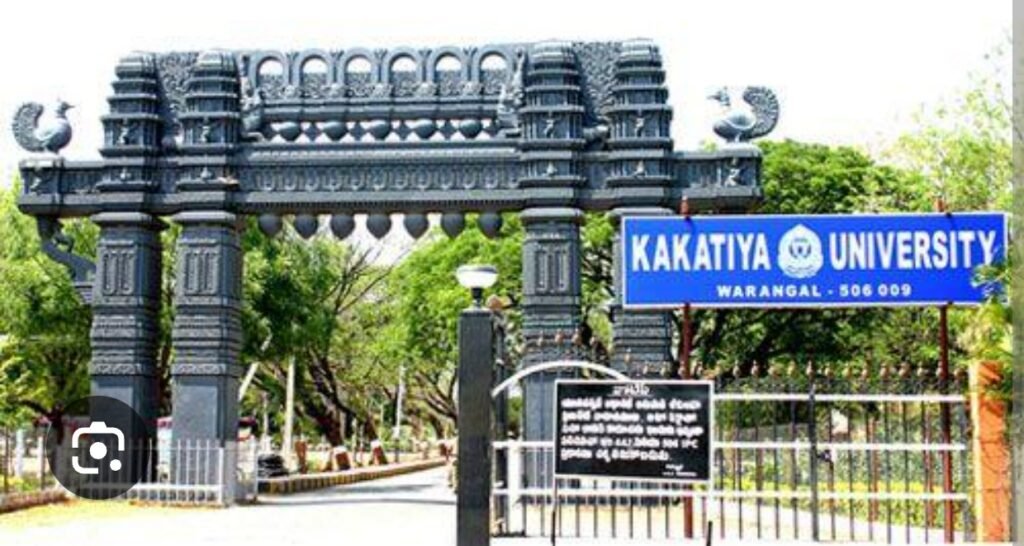 లా పరీక్షల్లో జోరుగా మాస్ కాపీయింగ్…
